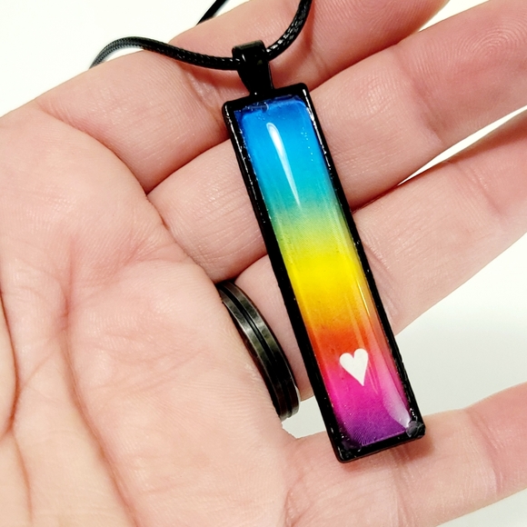 RAINBOW HEART Vertical Pendant Necklace - Picture 3 of 5